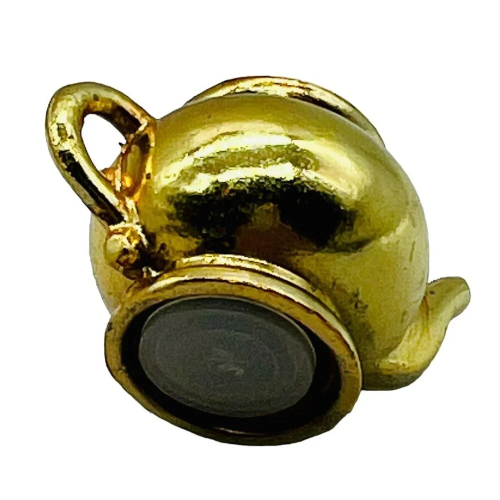 Vintage Tea Pot‎ Belly Stove Salt Pepper Shakers Gold Tone Metal